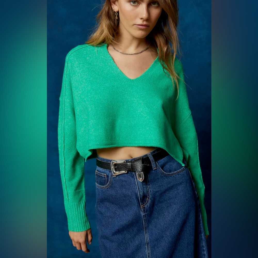 Urban Outfitters Cardiff Sweater - Picture 2 of 4
